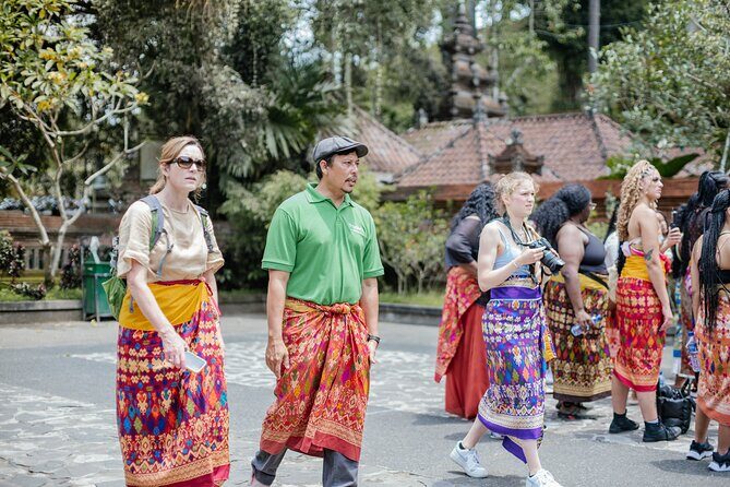 Ubud Small Group Tour: Monkey Forest, Tegalalang Rice Terraces and more - The Sum Up