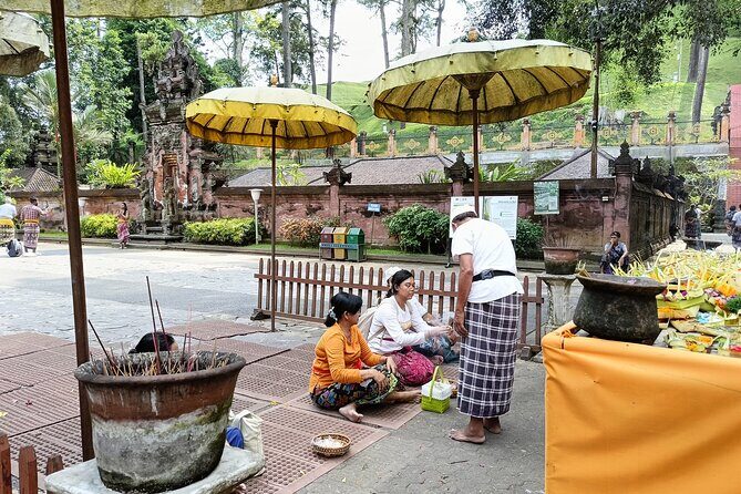 Ubud Tirta Empul Temple Tour with Purification Experience - Practical Details and Tips