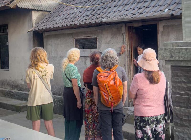 Ubud: Village Firefly Night Tour with Dinner - Visiting a Balinese Home: Personal and Insightful