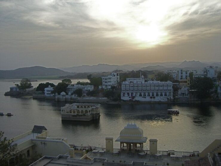 Udaipur: 3-Hour Pub Crawl - Highlights