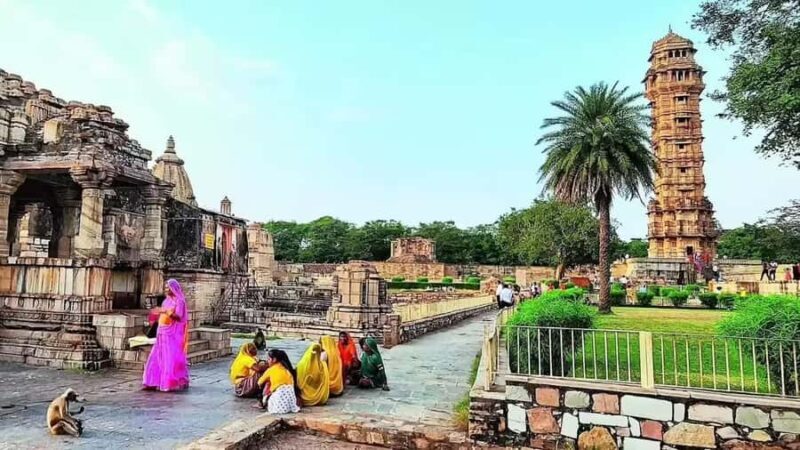 Udaipur: Chittorgarh Fort Day Trip with Lunch & Entry - Starting the Day: From Udaipur to Chittorgarh