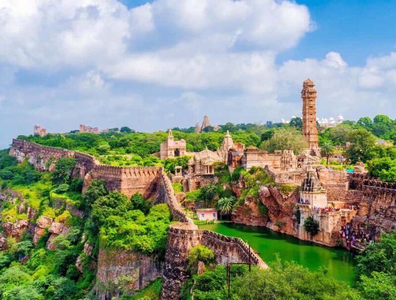 Udaipur: Chittorgarh Fort Day Trip with Lunch & Entry - Good To Know