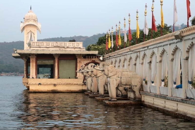 Udaipur: City of Lakes Full-Day Guided Tour - Good To Know
