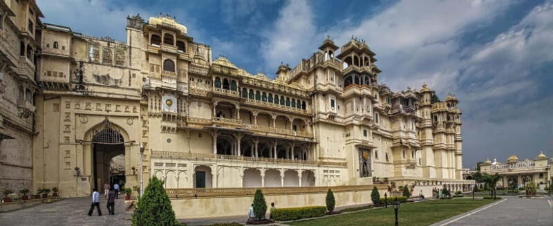 Udaipur: City of Lakes Full-Day Guided Tour - FAQs