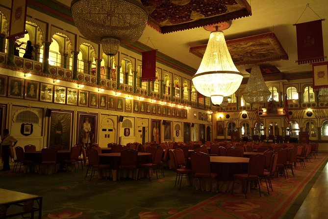 Udaipur- City of Lakes, Same Day Sightseeing - Enjoying the Local Cuisine