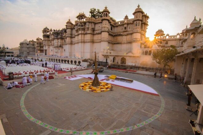 Udaipur: City Palace Museum Tour and Lake Pichola Boat Tour - Highlights