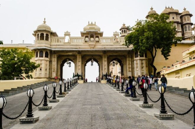 Udaipur: City Palace of Udaipur Tour With Guide - Highlights