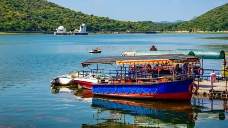 UDAIPUR FULL DAY TOUR - Transportation and Group Size