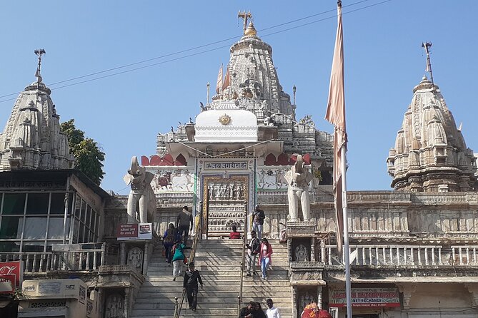 Udaipur Heritage City and Local Market Walking Tour - Cultural Experiences Included