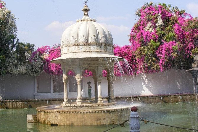 Udaipur Heritage Tour With Vintage Cars & Haveli Exploration - Monument Entrance Fees
