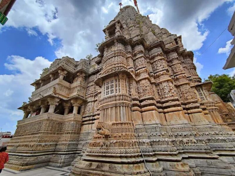 Udaipur: Jagdish Temple Guided Tour - A Sacred Atmosphere