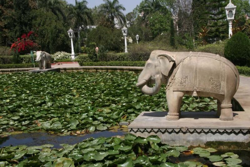 Udaipur: Private Full-Day Sightseeing Tour by Car with Guide - Good To Know