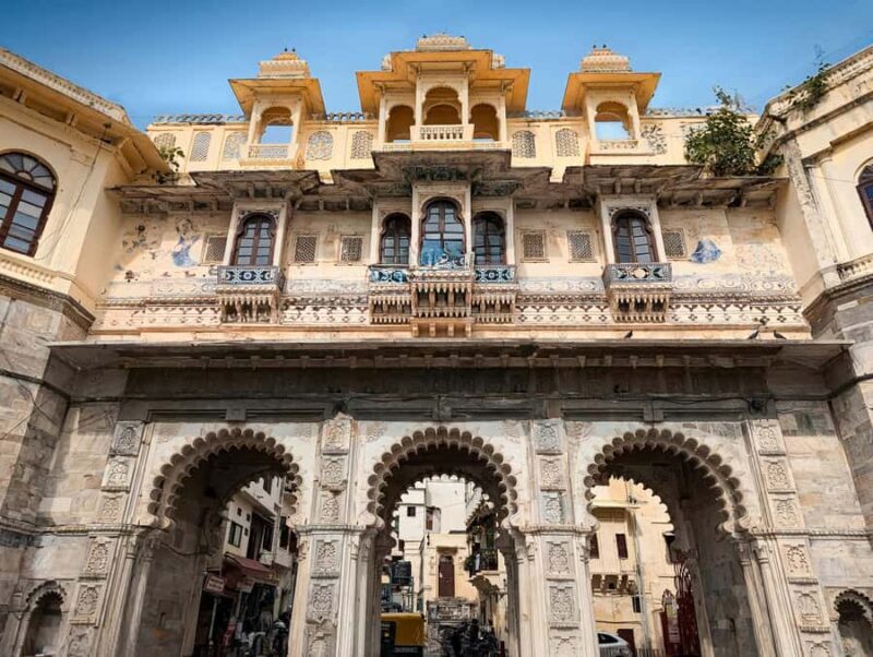 Udaipur: Sightseeing Tour by Tuk-Tuk or Car with a Driver - Practicalities and Value
