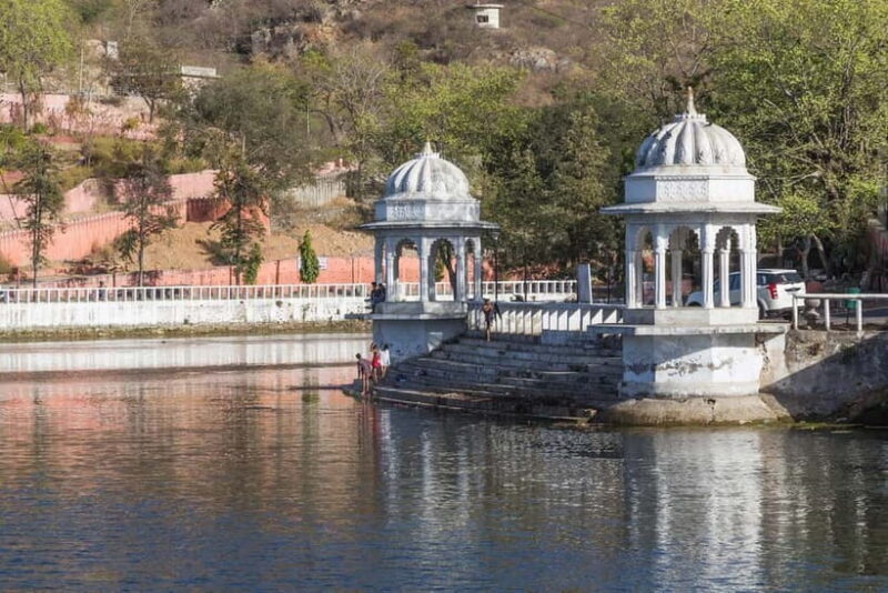 Udaipur Sightseeing Tour in a Private Car - Authentic Traveler Insights
