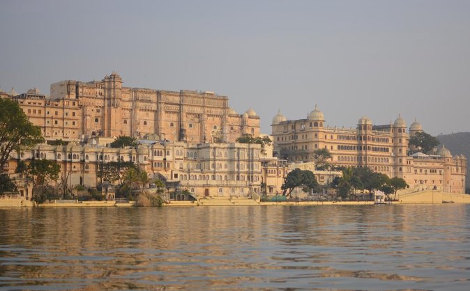 Udaipur Sightseeing Tour With Guide - Guide Expertise