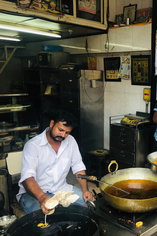 Udaipur: Street Food adventure l Eat Just like a local - FAQs  
