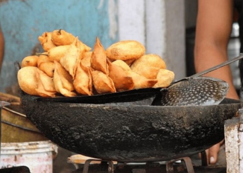 Udaipur: Street Food Crawl (2 Hours Local Food Tasting Tour) - Good To Know