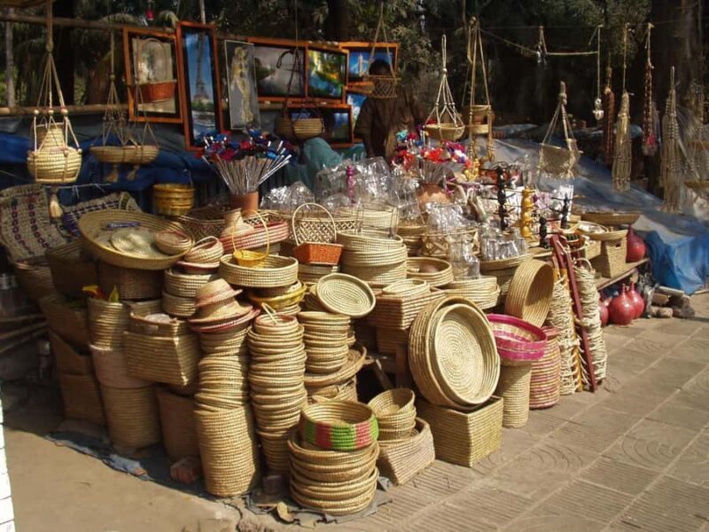 Udaipur: Traditional Markets & Local Artisan Shopping Tour - Artisan Workshops and Craft Demonstrations
