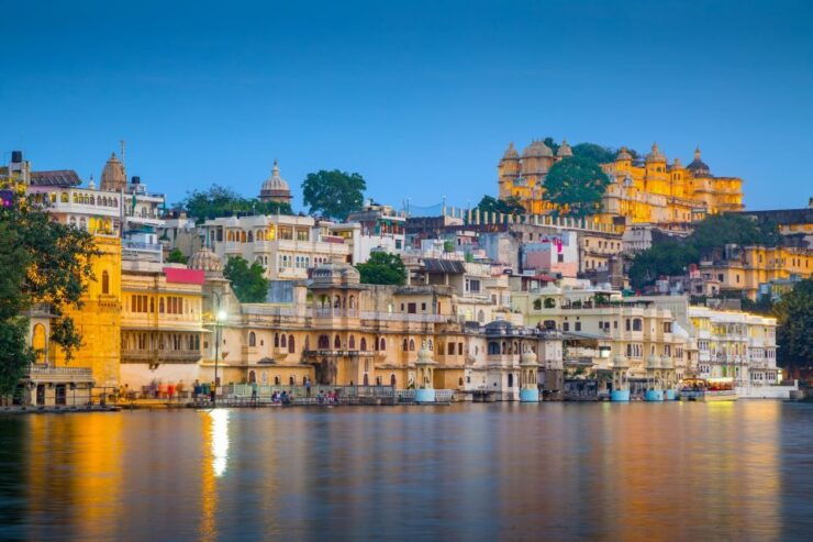 Udapiur: Night Walking Tour - Highlights of the Tour