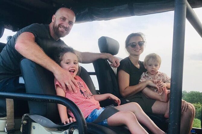 Udawalawe Safari & Elephant Orphanage visit from Hambantota Fort - FAQ