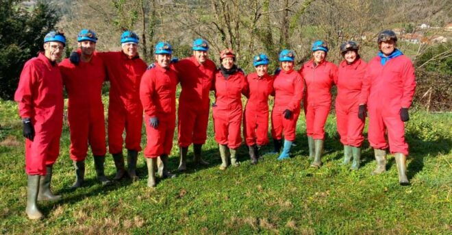 UDIAS: Guided Tour in a Mine and Access to a Natural Cave. - Guided Tour Through Galleries