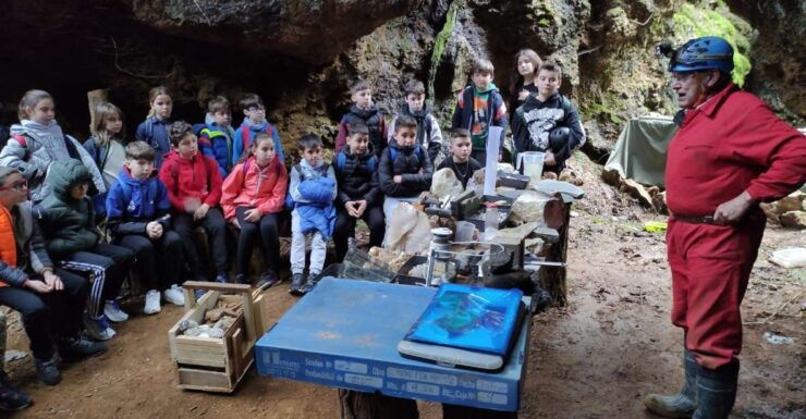 UDIAS: Mineral and Rock Workshop With Visit to Mine and Cave - Good To Know
