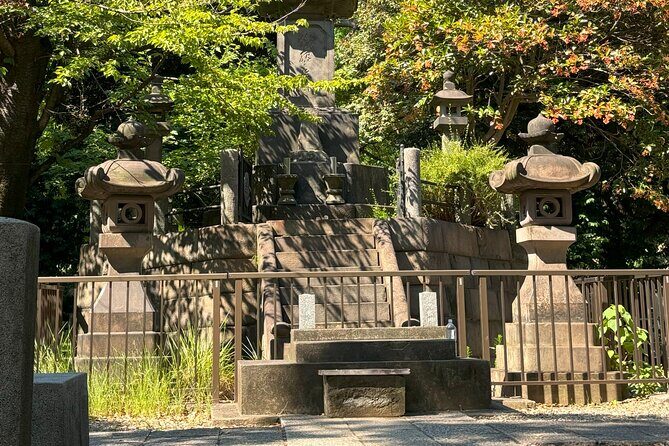 Ueno Park and Ameyoko Street Food Market Half Day Walking Tour - Authentic Experiences Based on Reviews