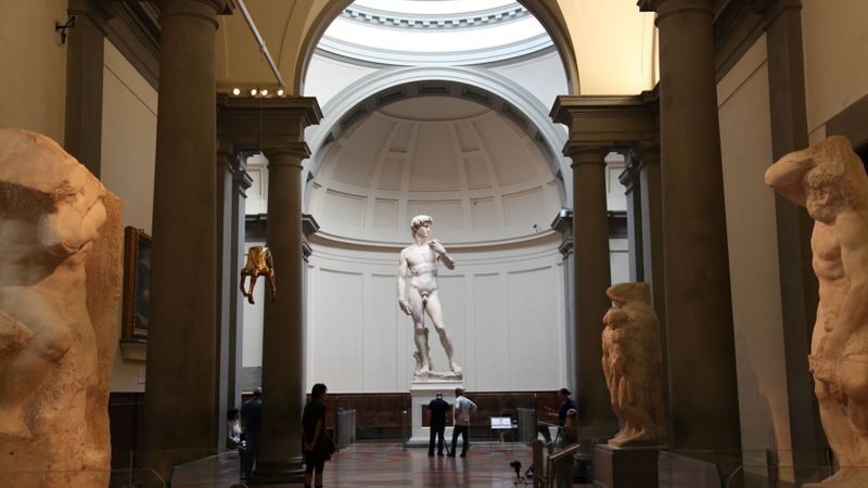 Uffizi Gallery and Accademia Gallery Tour - At the Uffizi: Botticelli, Leonardo, and More