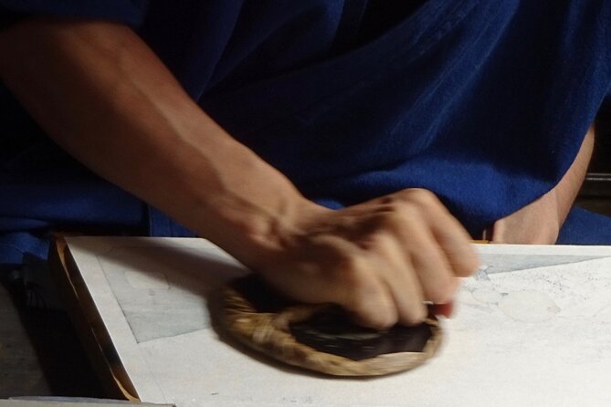Ukiyo-e Experience by Authentic Artisan at Japans Oldest Studio - English-speaking Guide