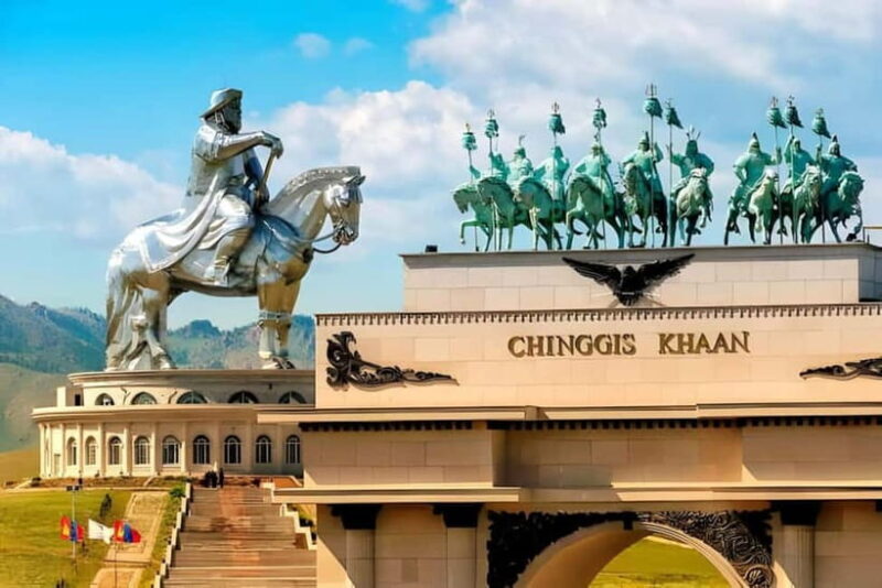 Ulaanbaatar: Chinggis Khaan Statue and Turtle Rock Day Tour - A detailed look at the tour experience
