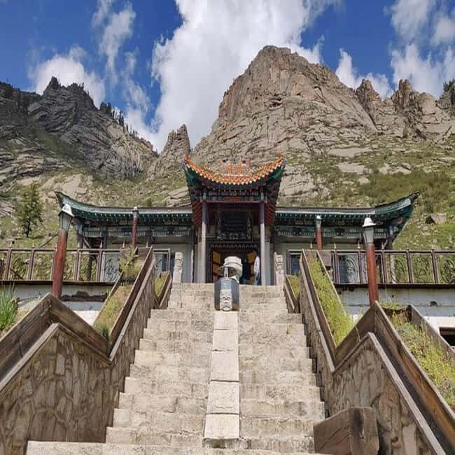 Ulaanbaatar: Chinggis Khaan Statue and Turtle Rock Day Tour - Who Will Love This Tour?