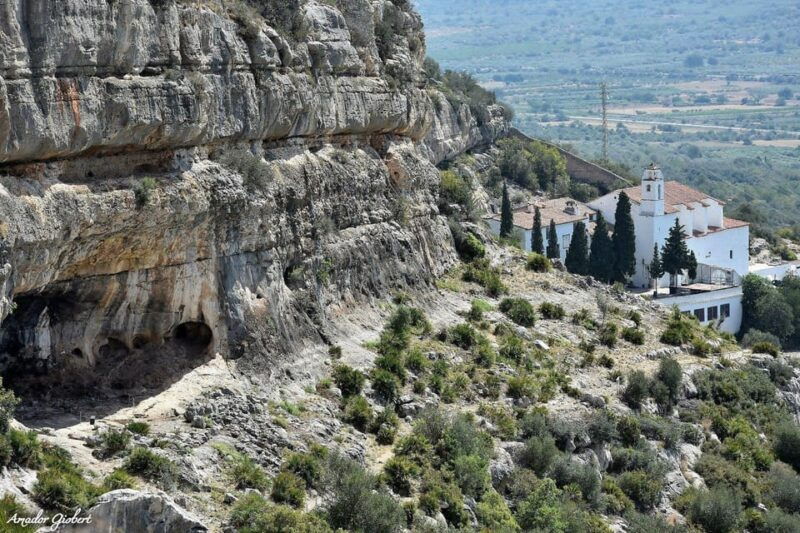 Ulldecona: Spiritual Cave Paintings Tour at Ermita Shelters - Good To Know
