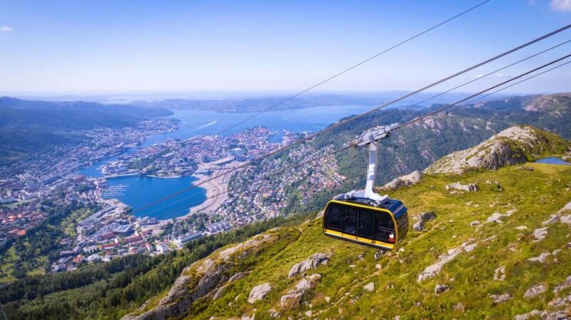 Ulriken, Bergen: Enjoy a 3-course lunch with panoramic views - The Mount Ulriken Restaurant: Skyskraperen