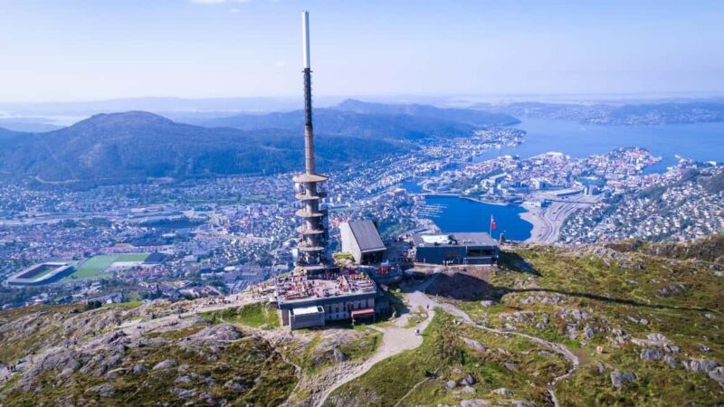 Ulriken Bergen: Enjoy a 5-course dinner with panoramic views - The Journey Up: Ulriken Cable Car