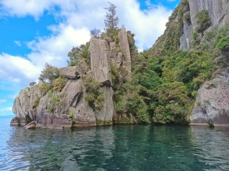 Ultimate Great Lake Trail Guided Hike & Boat Tour - Good To Know