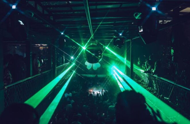 Ultimate Medellin Nightlife Tour : Rooftops and Clubs - Logistics