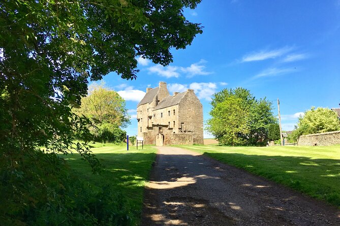 Ultimate Outlander Day Tour - Booking and Cancellation Policies