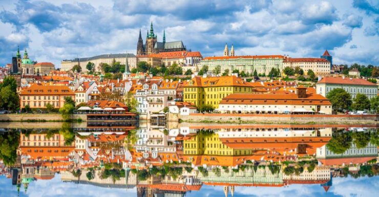 Ultimate Private Tour to Prague Castle With Admission - Experience Highlights