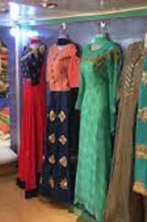 Ultimate Sari and Kurtha Shopping Tour in Thamel |Kathmandu| - Itinerary Details