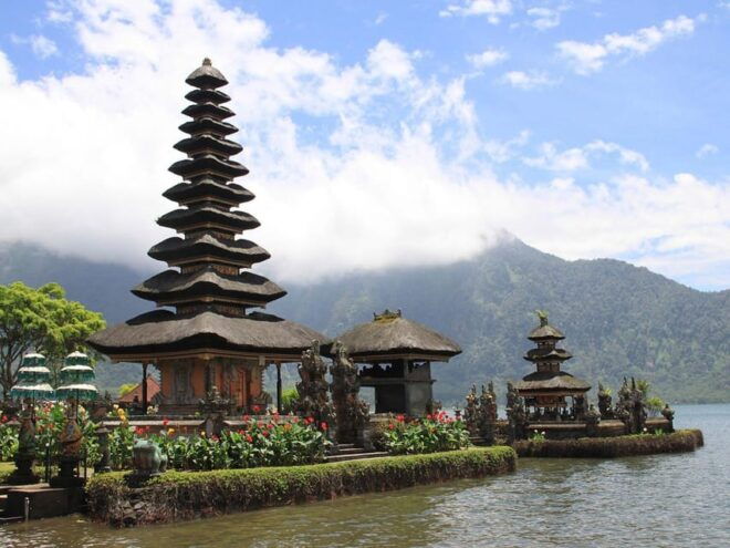 Ulun Danu Bratan Temple : Banyumala Waterfalls /Private Trip - Inclusions and Transportation