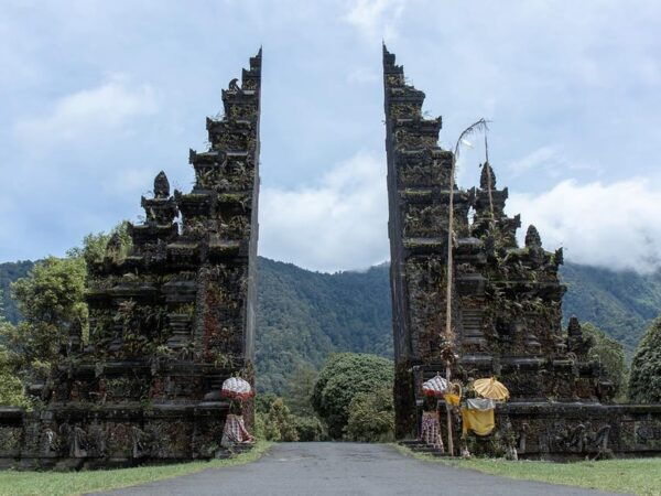 Ulun Danu Bratan Temple : Banyumala Waterfalls /Private Trip - Questions You May Have