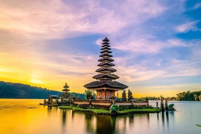 Ulundanu Bratan Temple, Scenic Waterfall & Tanah Lot Sunset Tour - FAQ