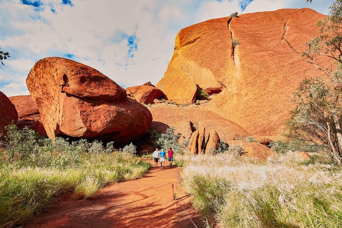 Uluru (Ayers Rock) Base and Sunset Half-Day Trip With Opt Outback BBQ Dinner - Night Activities and BBQ Dinner