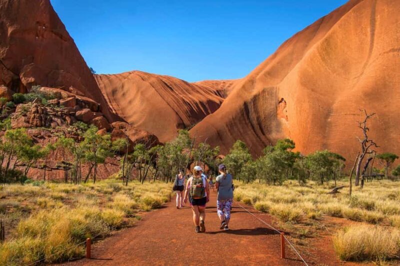 Uluru Overnight Escape from Alice Springs - Good To Know