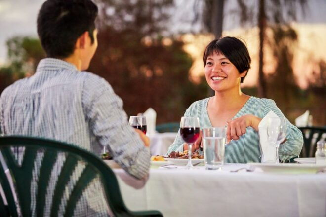 Uluru: Sunset, Sparkling Wine, Cheeseboard & Gourmet BBQ - Watching Uluru Change Colors at Sunset