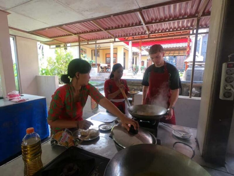 Uluwatu: Balinese Cooking Class And Market Tour Free Pick Up - Good To Know  
