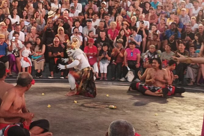 Uluwatu Sunset, Kecak Dance and Seafood Feast at Jimbaran Beach - Sunset at Uluwatu Temple