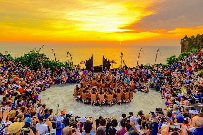 Uluwatu Temple and Kecak Dance Sunset Private Tour - In-Depth Review of the Uluwatu Temple & Kecak Sunset Tour