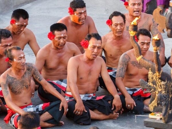 Uluwatu Temple : Sunset and Kecak Fire Dance / Private Tour - Questions You May Have