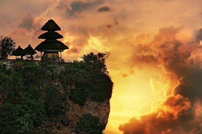 Uluwatu Temple Tour With Eat Pray and Love (EFL) Beach Visit - Tour Itinerary